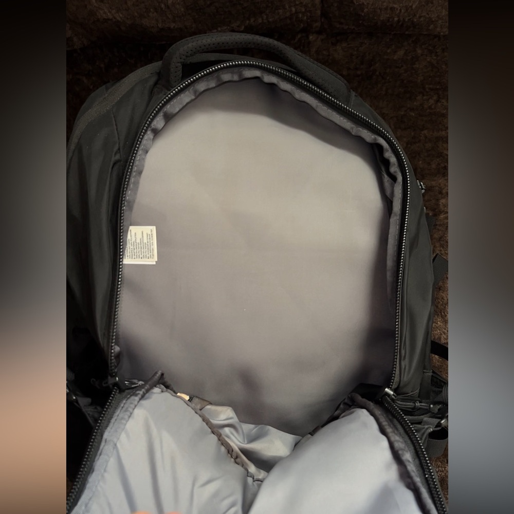 The North Face Borealis Backpack - Picture 6 of 9